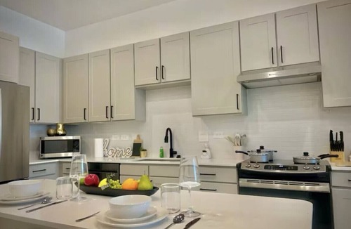 Sherman Apartment | GymPool Workerfriendly A+Location WashandDry