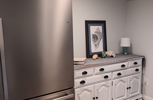 North Bend Apartment | Gypsy by the Bay with Fireplace