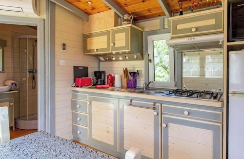 Saint-Augustin-des-Bois Ski Chalet | Gypsy caravan
