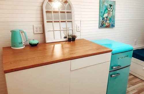 Fruitville Cabin | Gypsy Mermaid Caravan Tiny House Glamping!
