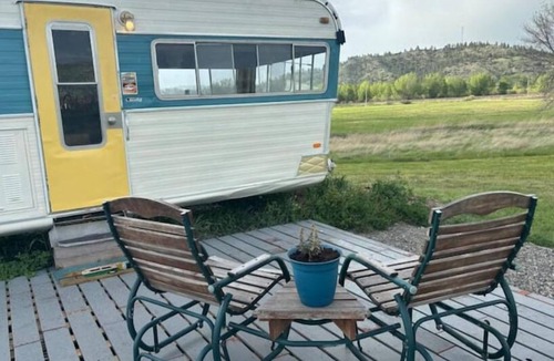 Sweet Grass County House | Gypsy Sol—caravan deluxe!