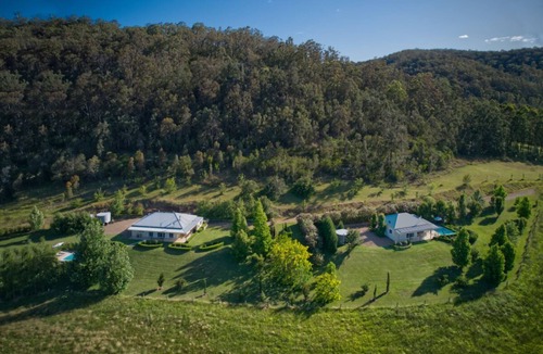 Wollombi House | Gypsy Willows Luxury Hunter Valley Property, Pools