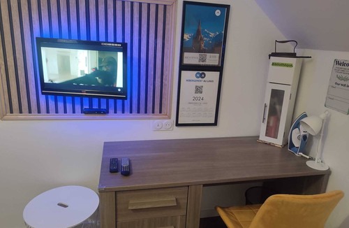 Souge-le-Ganelon House | Hébergement AU Logis