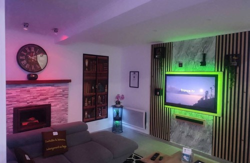 Souge-le-Ganelon House | Hébergement AU Logis