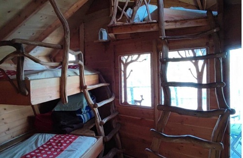 Perret Cabin | Hébergements de Quénécan