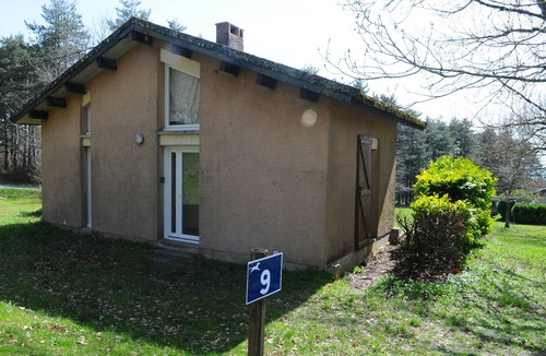Cuxac-Cabardes Ski Chalet | Hébergement Nature à 25 Minutes de Carcassonne