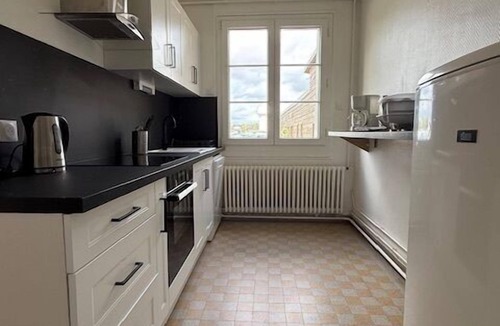Aunay-sous-Auneau House | Hébergements le Camp d'Auneau - Leboudubout
