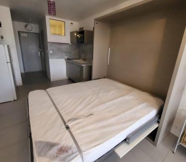 Naturist Village Apartment | Héliopolis F9