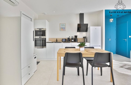 Olonne-sur-Mer Ski Chalet | Héron I Logement de standing 4 pers - jacuzzi privé