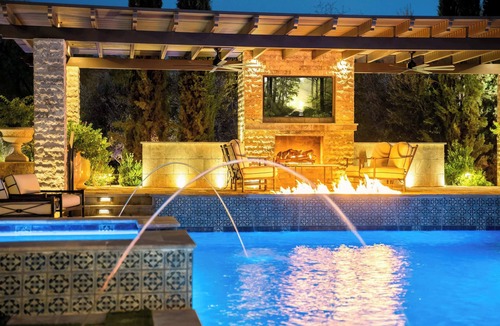 North Scottsdale House | HÓZHÓ Luxe Ranch w/Lazy River, Golf Sim & Bowling