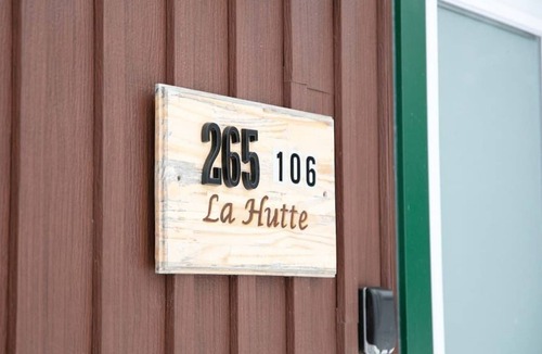 Mansonville Apartment | Hôtel à la maison - La Hutte