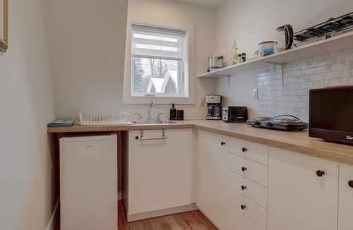 Mansonville Apartment | Hôtel à la maison - La Tanière