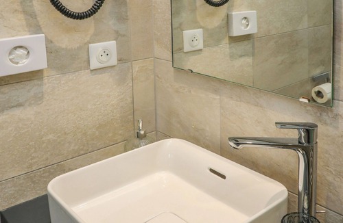 Bagneres-de-Bigorre Hotel | Hôtel Ô Chiroulet