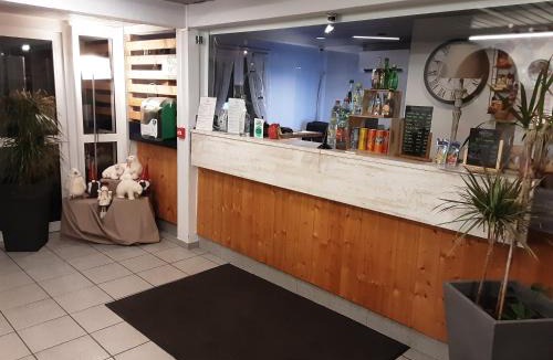 Moncel-les-Luneville Hotel | Hôtel Acacia Nancy sud Lunéville