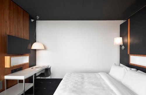Brossard Hotel | Hôtel Alt Quartier DIX30