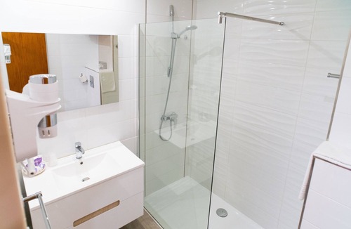 Fos-sur-Mer Hotel | Hôtel Ariane