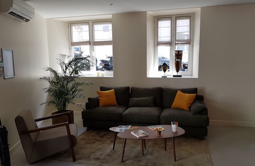 Biarritz City Centre Hotel | Hôtel Au Bon Coin