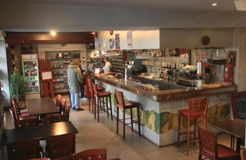 Neuvy-sur-Barangeon Hotel | Hôtel Au Bord du Monde