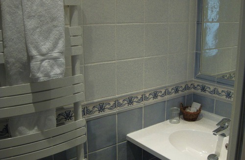 Levallois-Perret Hotel | Hôtel Au Limousin