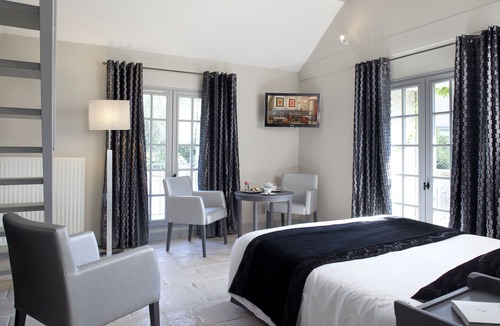 Provins Hotel | Hôtel Aux Vieux Remparts