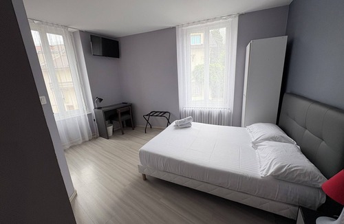 Ax-les-Thermes Hotel | Hôtel-Bar Le Bellevue