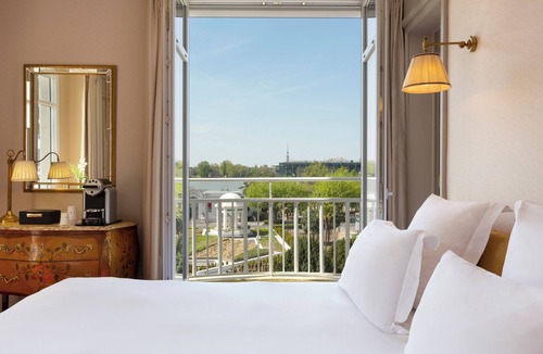 Enghien-les-Bains Hotel | Hôtel Barrière Le Grand Hôtel