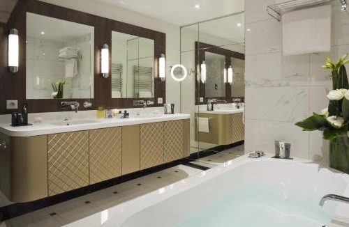 Deauville City Centre Hotel | Hôtel Barrière Le Normandy