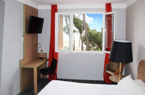 Plage d'Argeles Hotel | Hôtel Beau Rivage
