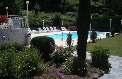 Chaudes-Aigues Hotel | Hôtel Beauséjour