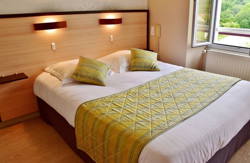 Bessines-sur-Gartempe Hotel | Hôtel Bellevue