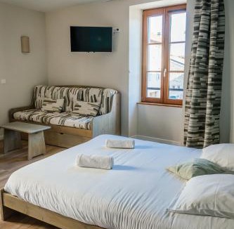 Saint-Antoine-l'Abbaye Hotel | Hôtel Bistrot Les Tanins