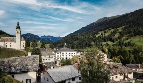 Spluegen Hotel | Hôtel Bodenhaus