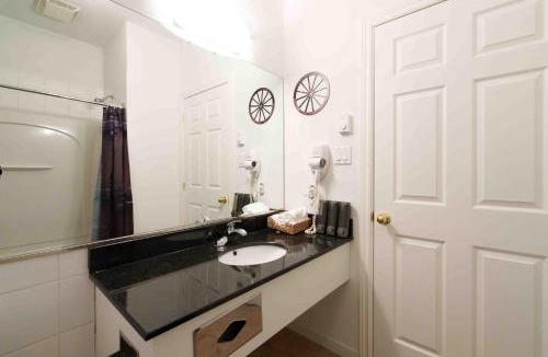 Varennes Hotel | Hôtel Boisé Varennes Grand Montréal - Self Check In