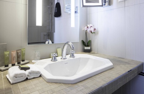 8th Arrondissement Hotel | Hôtel Bradford Elysées – Astotel