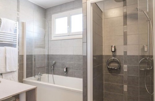 Fagnieres Hotel | Hôtel Bristol