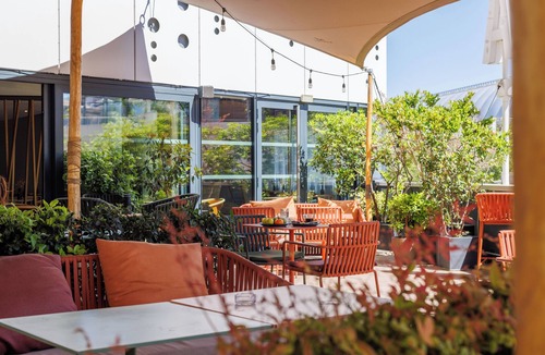 Gares House | Hôtel Campanile Montpellier Centre St Roch