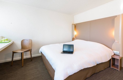 Sept Deniers - Ginestous Hotel | Hôtel Campanile Toulouse Nord - Sesquières