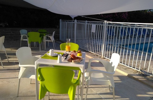 Sainte-Anne du Castellet Hotel | Hôtel Castel Sainte Anne