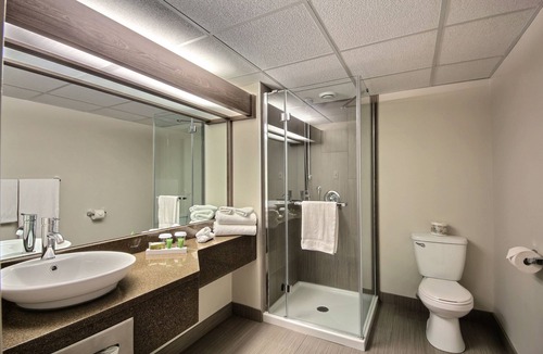 Roberval Hotel | Hôtel Château Roberval
