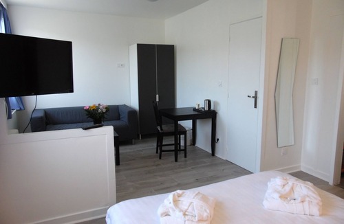 Chatel-Guyon Hotel | Hôtel Chante Grelet