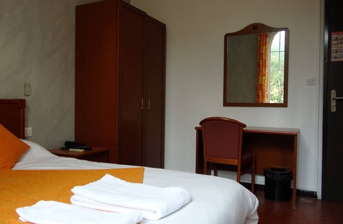 Les Arcs-sur-Argens Hotel | Hôtel Charles