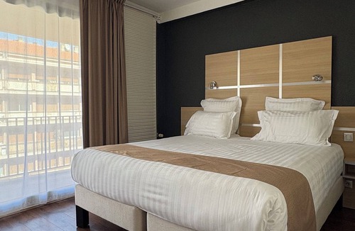 Le Puy-en-Velay Hotel | Hôtel Chris'tel
