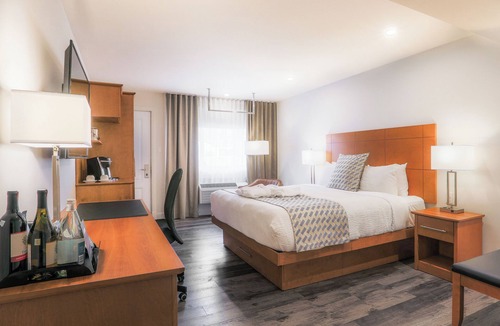 Sainte-Anne-des-Monts Hotel | Hôtel & cie