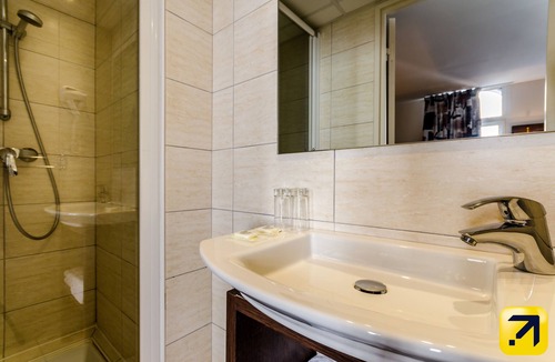 Lourdes Hotel | Hôtel Croix des Bretons Lourdes Pyrénées