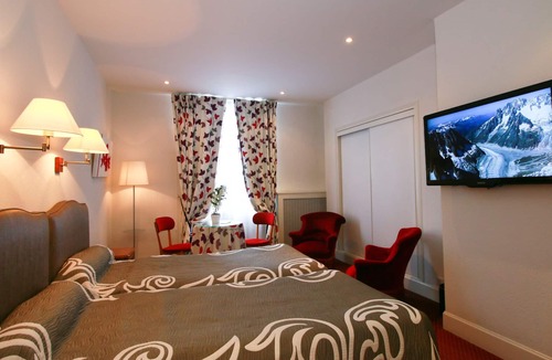 Bagneres-de-Luchon Hotel | Hôtel d'Etigny