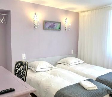 Pierrefontaine-les-Varans Hotel | Hôtel D’Artiste