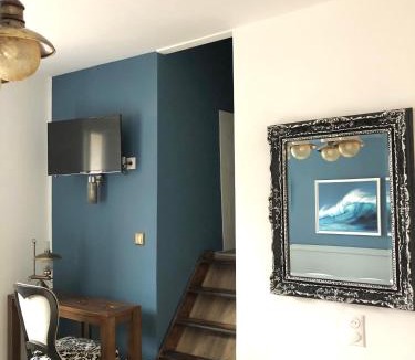 Pierrefontaine-les-Varans Hotel | Hôtel D’Artiste