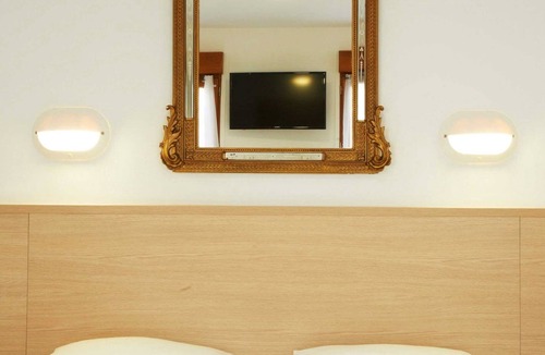 Batignolles Hotel | Hôtel Darcet Paris