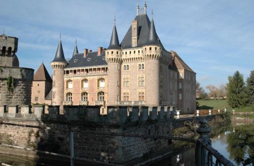 La Clayette Hotel | Hôtel de Bourgogne