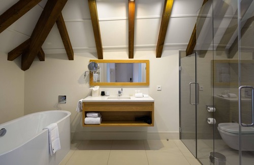 Fontainebleau Hotel | Hôtel de Cavoye